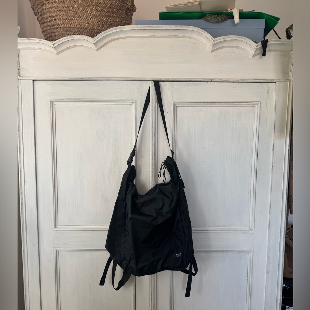 Lululemon Packable Convertible Backpack Tote NWT - image 2